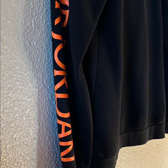 Nike Black Hoodie - Picture 6 of 11